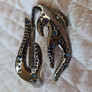 SWAROVSKI Hematite & Crystal Rare Bangle Bracelet